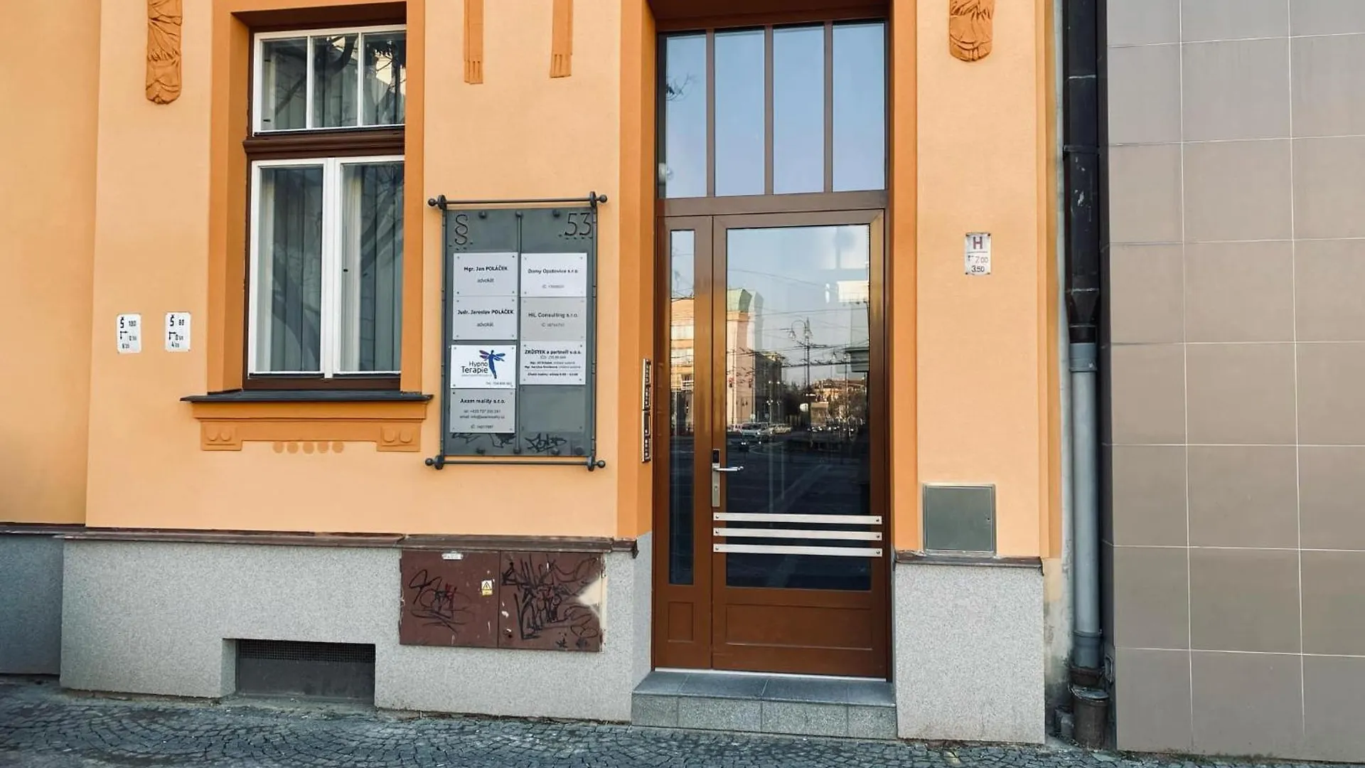 Kompletne Vybavene Studio U Divadla - Wi-Fi Zdarma Pardubice